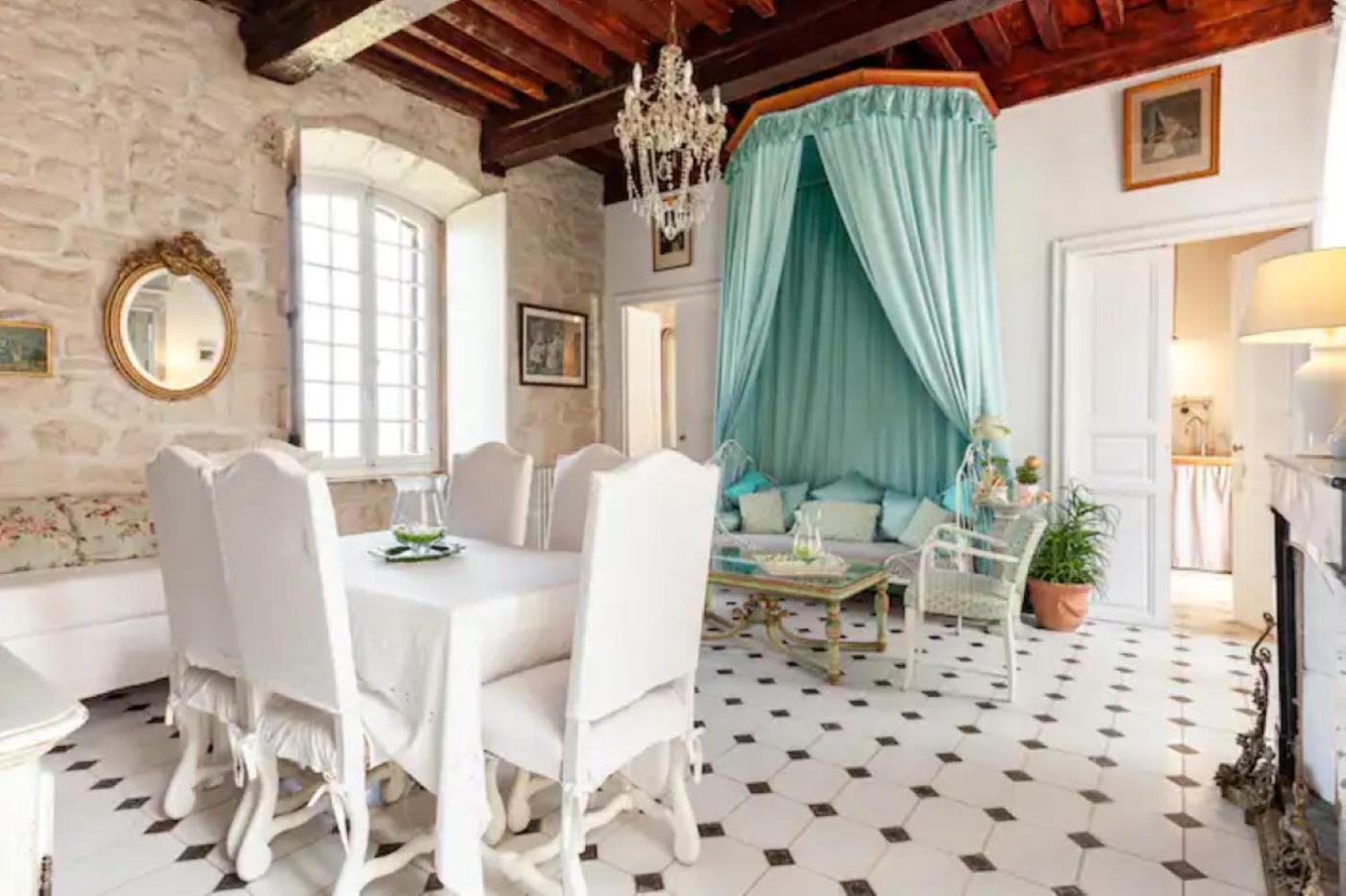 Appartement Spacieux Avec Deux Chambres Au Chateau Valence  Eksteriør billede