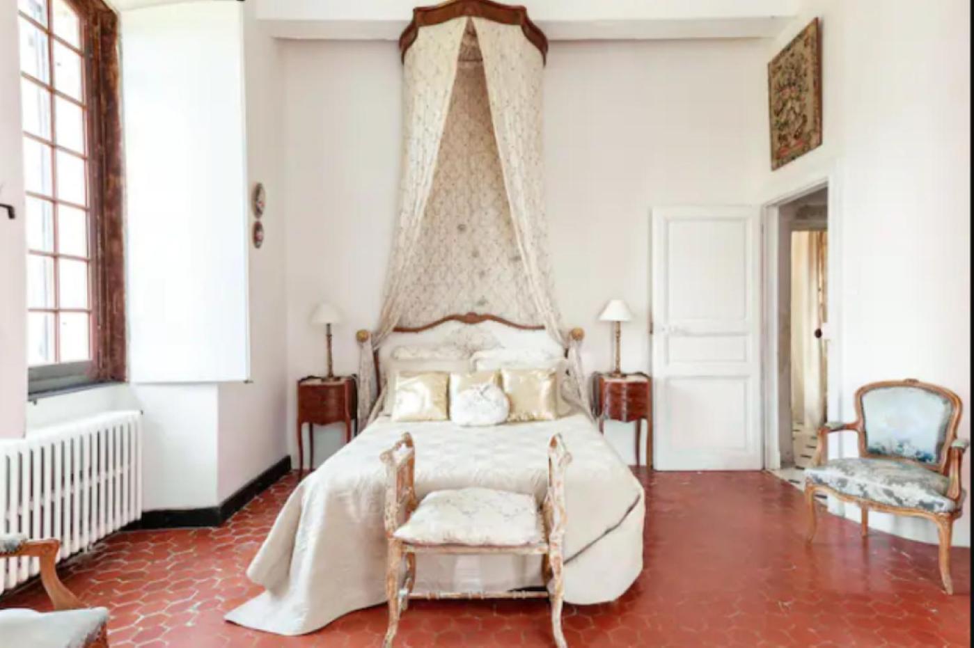 Appartement Spacieux Avec Deux Chambres Au Chateau Valence  Eksteriør billede