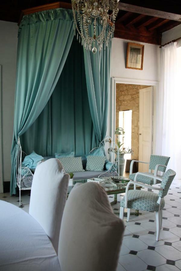 Appartement Spacieux Avec Deux Chambres Au Chateau Valence  Eksteriør billede
